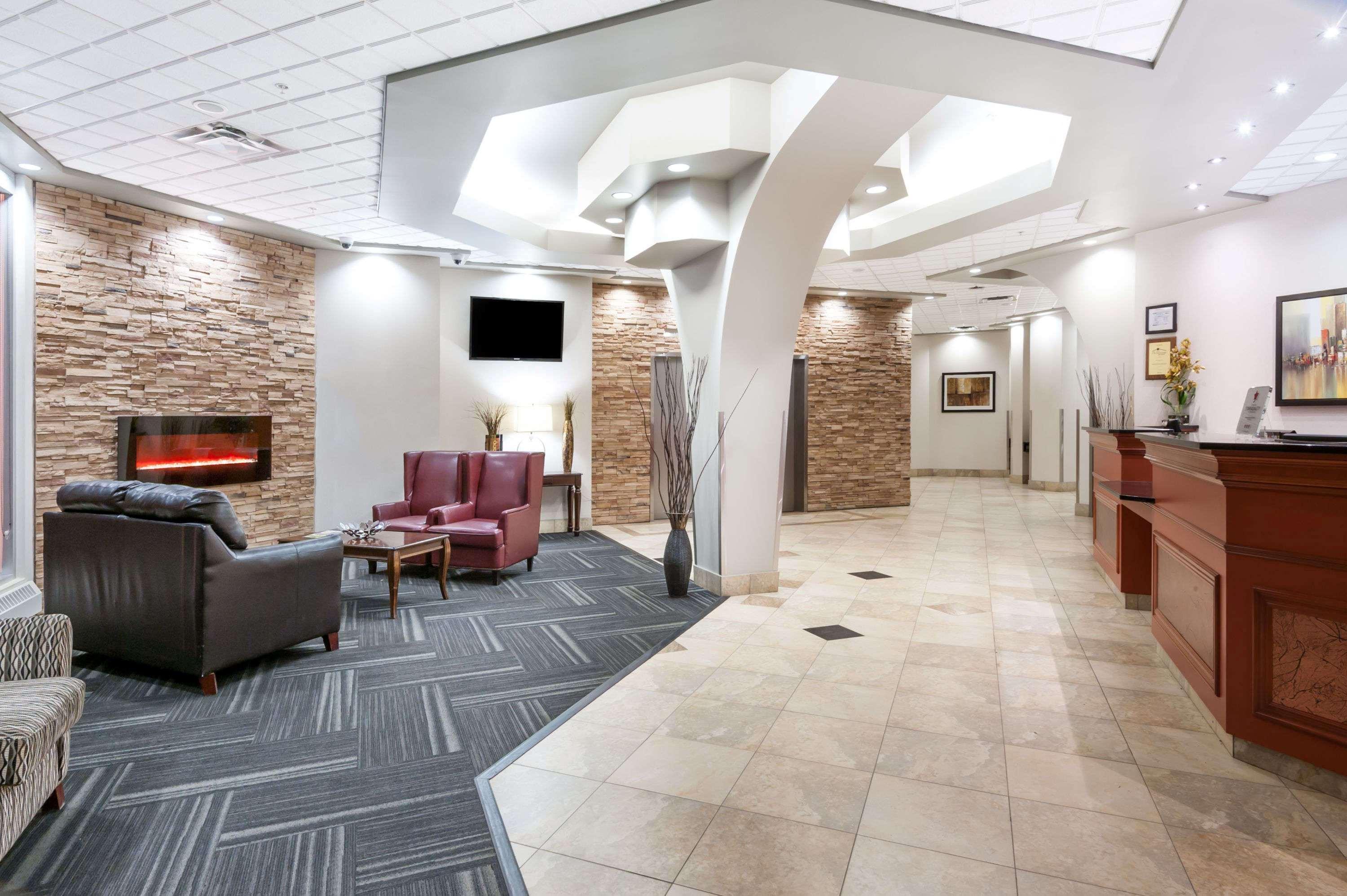 Hotel Ramada By Wyndham Edmonton South Exterior foto